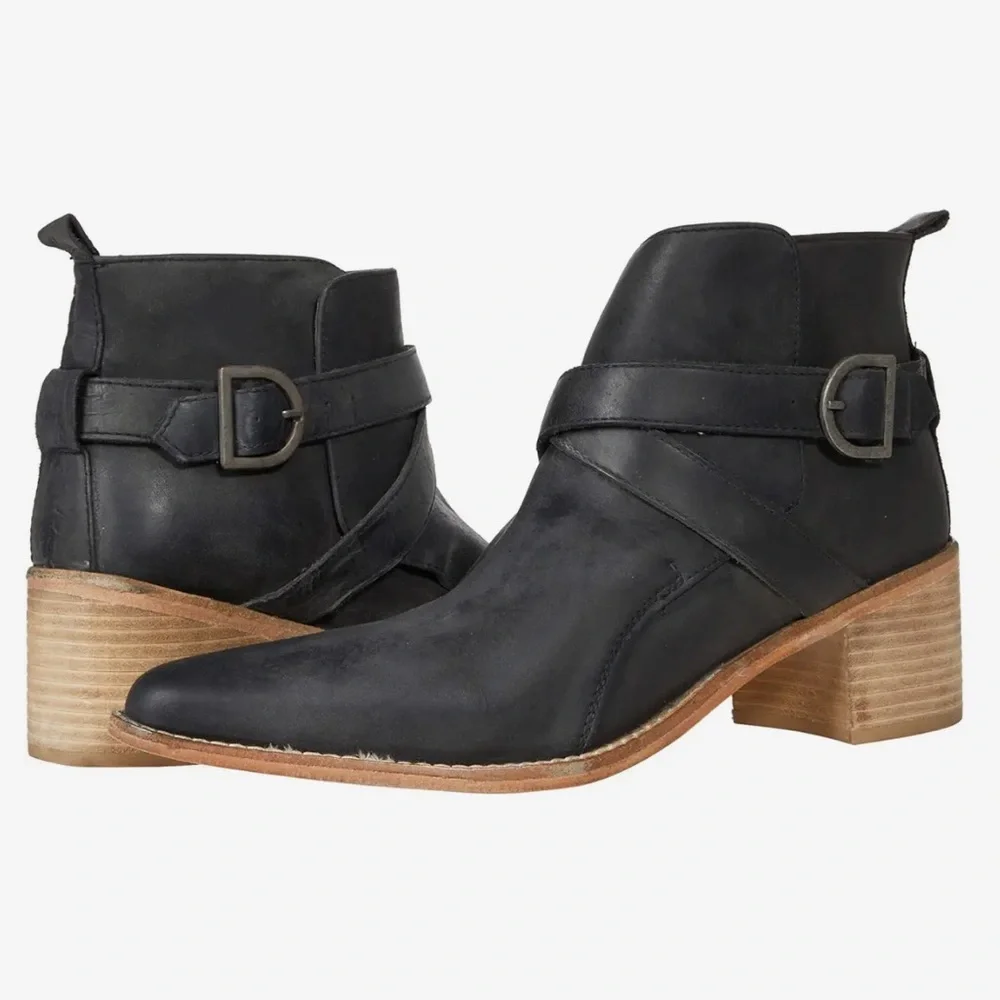 FREE PEOPLE Leather Booties